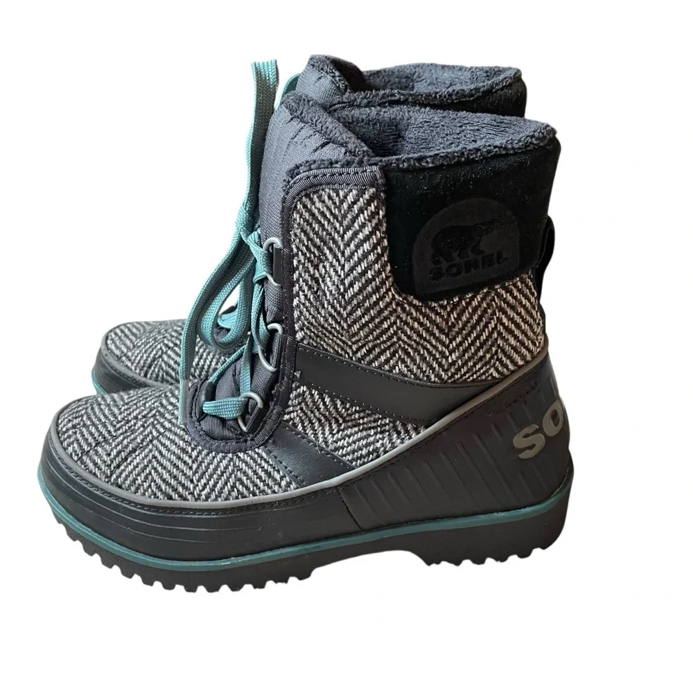 Sorel Tivoli Faux Fur Lace-Up‎ Boots Size 6